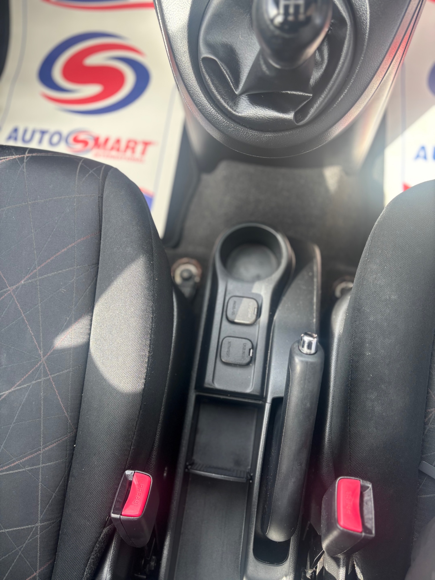 Used Mazda Mazda2 2013 for sale - 76070598: Photo 16