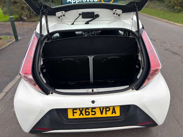 Used Toyota AYGO 2015 for sale - 76281427: Photo 10