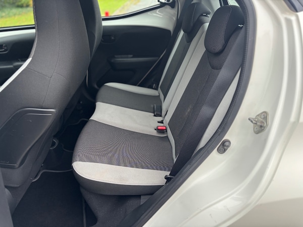 Used Toyota AYGO 2015 for sale - 76281427: Photo 12