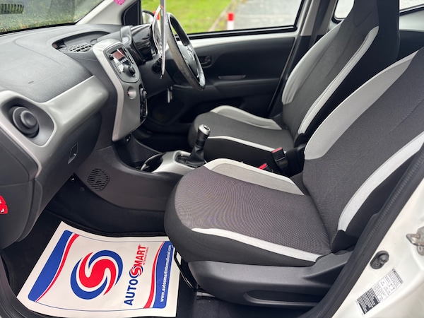 Used Toyota AYGO 2015 for sale - 76281427: Photo 13