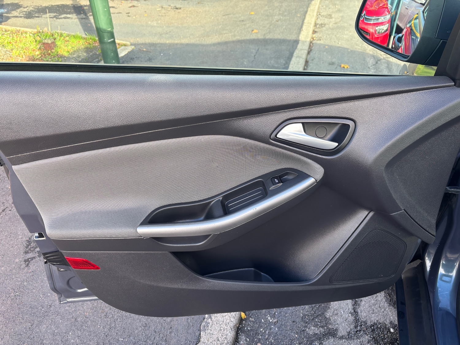 Used Ford Focus 2011 for sale - 76444735: Photo 18