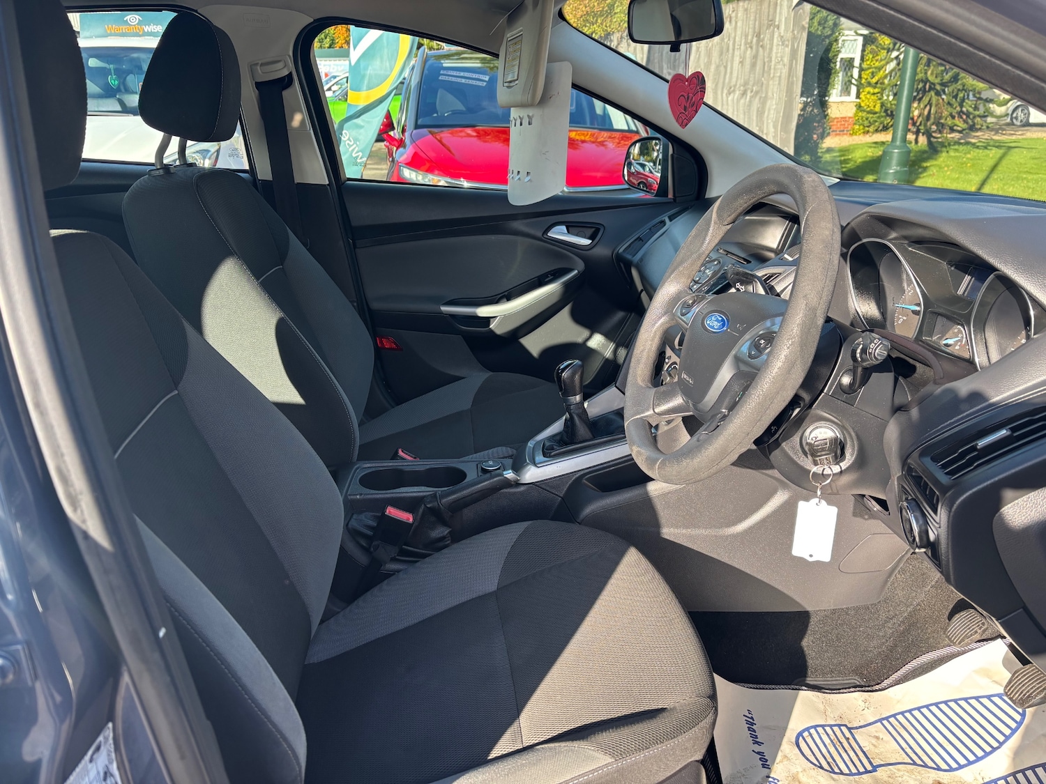 Used Ford Focus 2011 for sale - 76444735: Photo 9