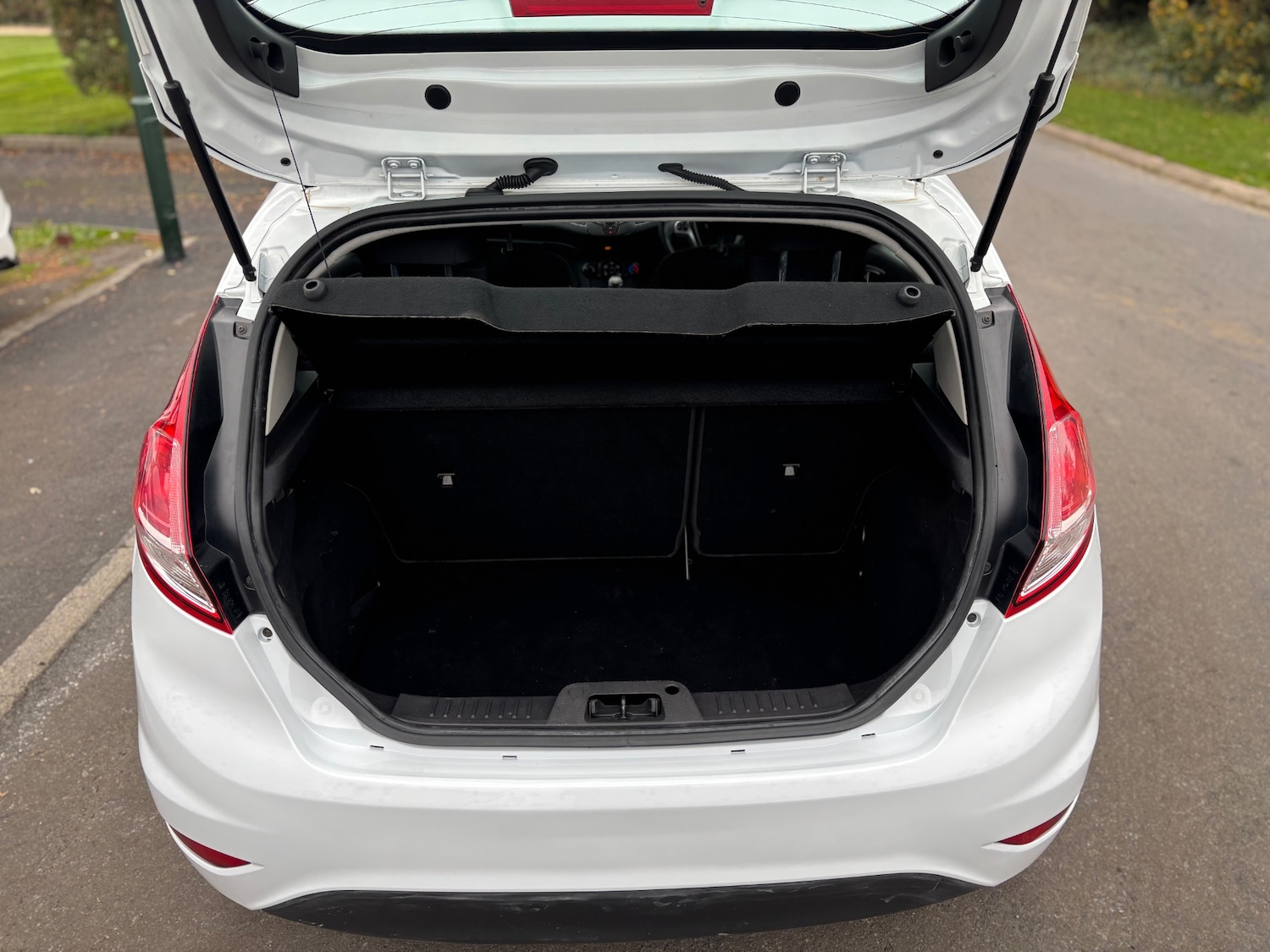 Used Ford Fiesta 2013 for sale - 76369432: Photo 14