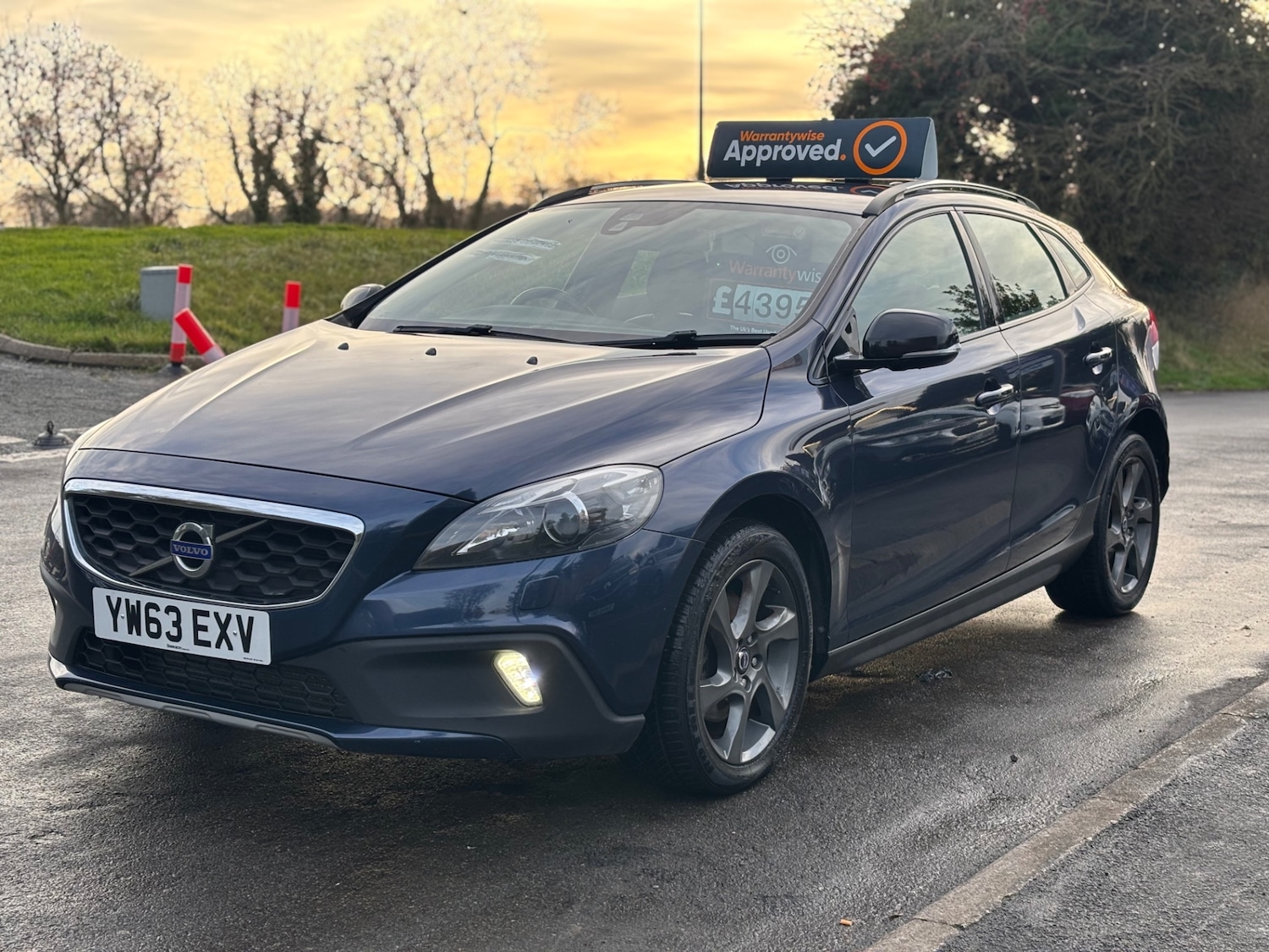 Used Volvo V40 2013 for sale - 76935492: Photo 3