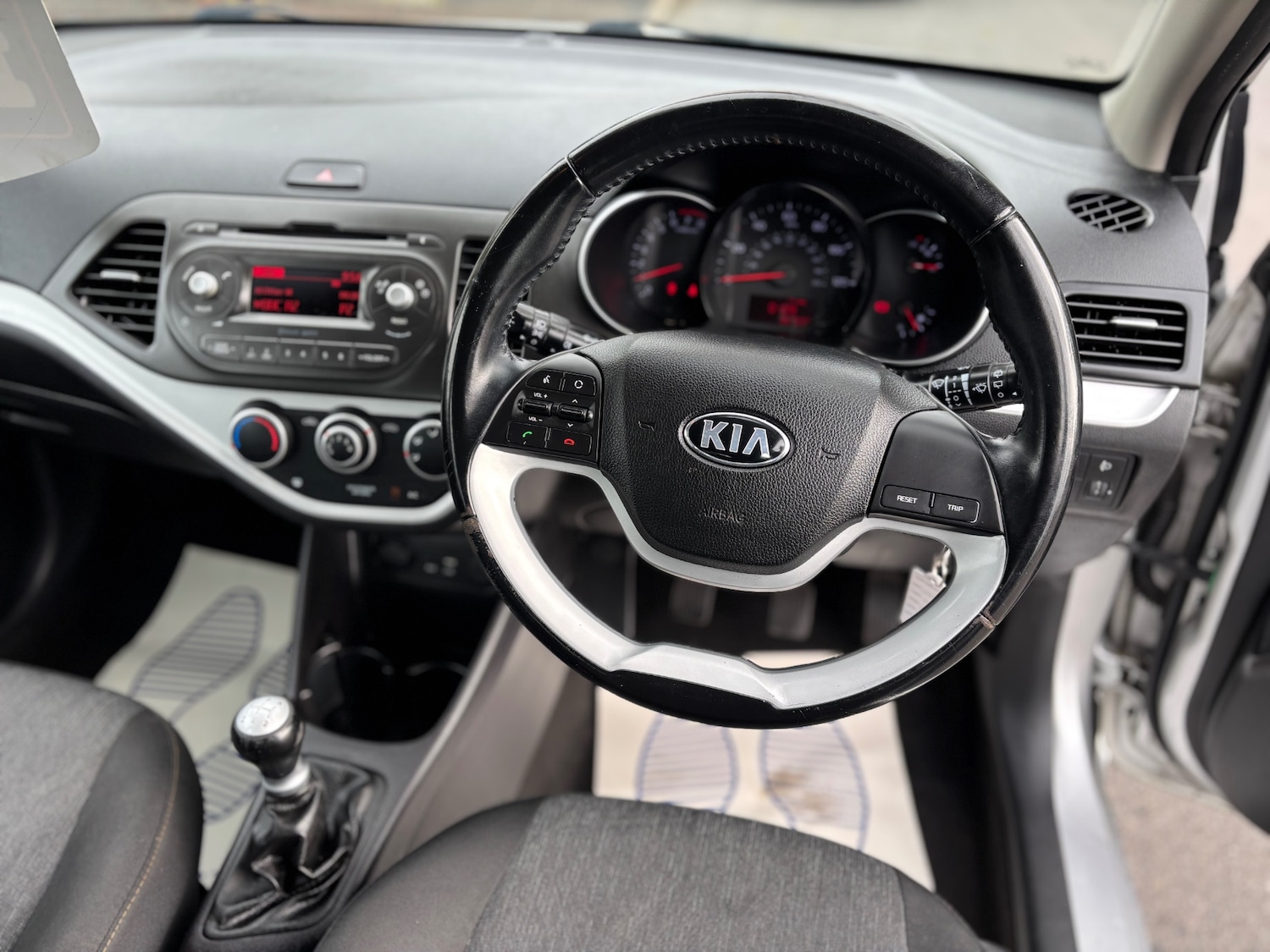 Used Kia Picanto 2017 for sale - 76171362: Photo 11