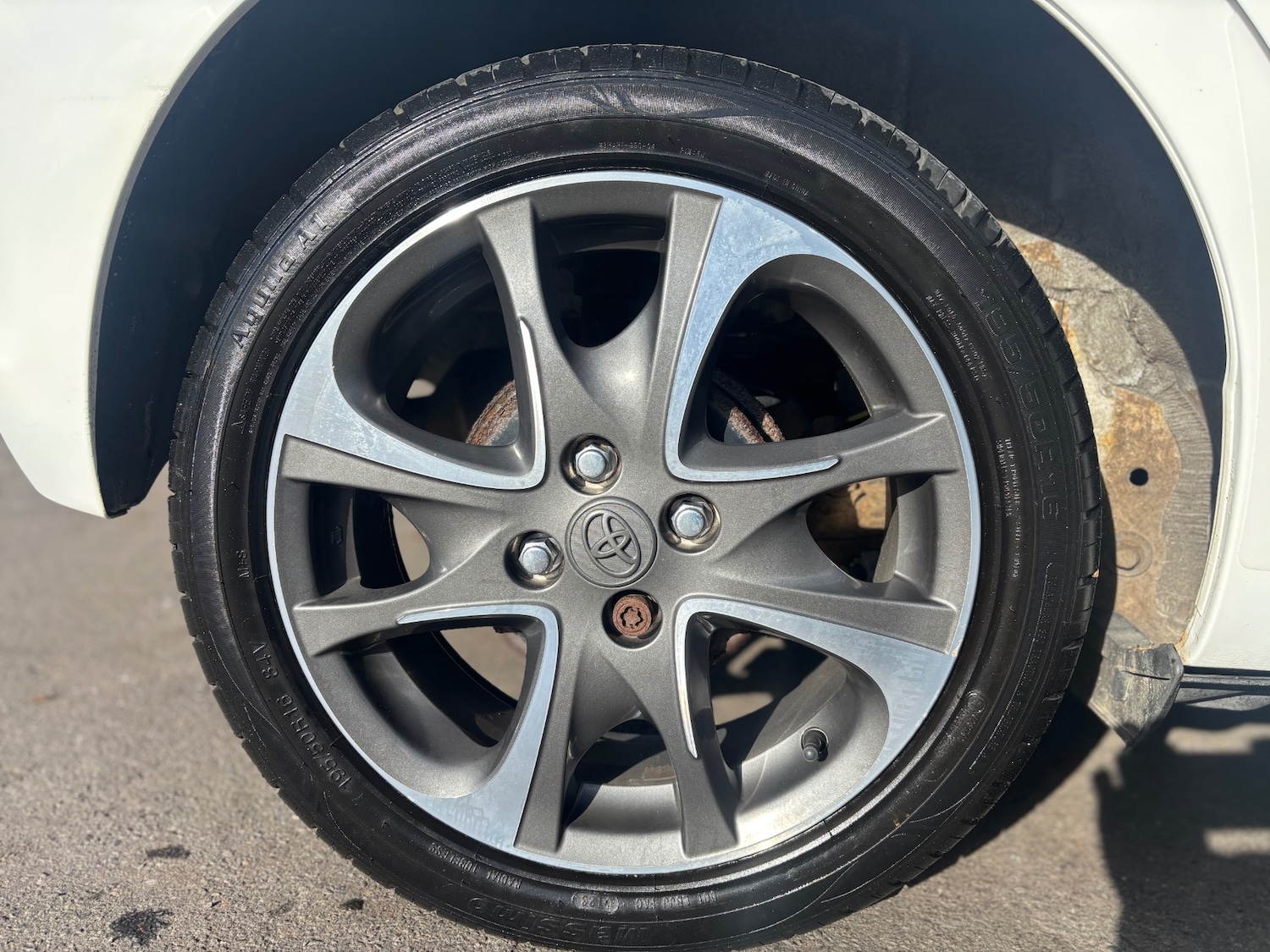 Used Toyota Yaris 2013 for sale - 76369421: Photo 17