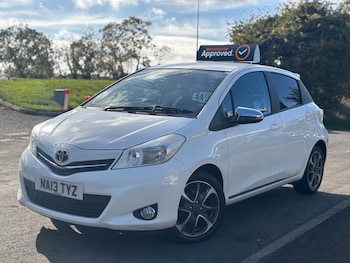 Used Toyota Yaris 2013 for sale - 76369421: Photo