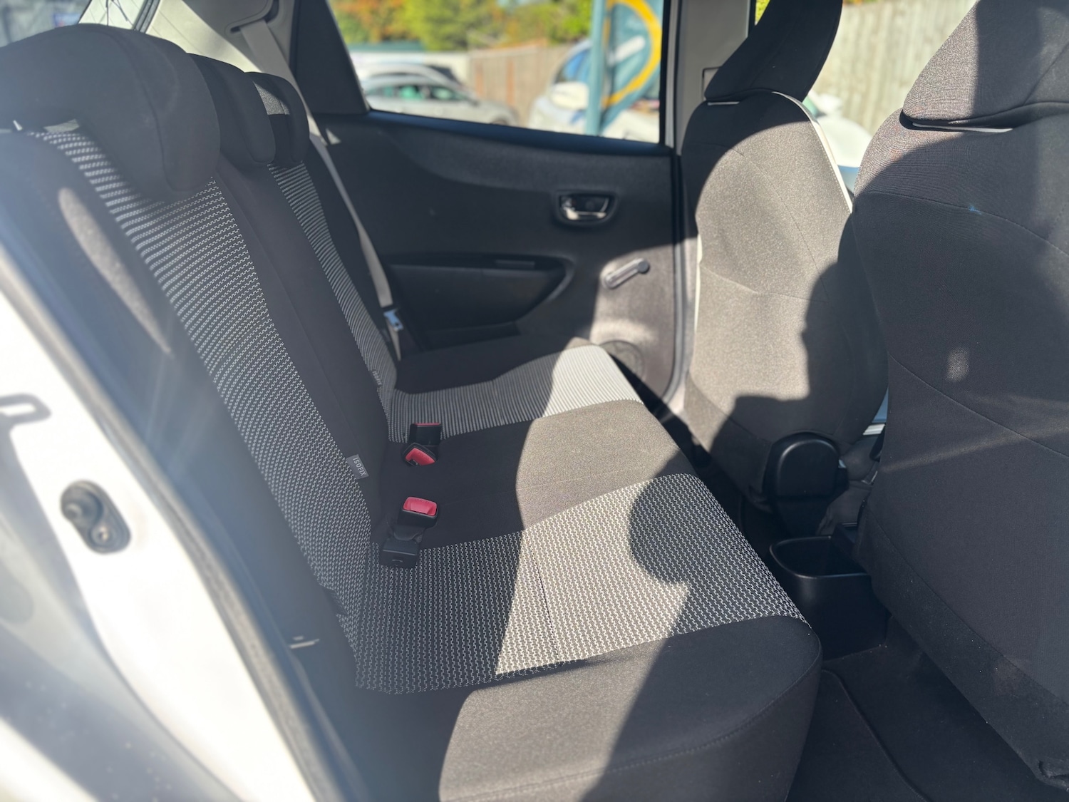 Used Toyota Yaris 2013 for sale - 76369421: Photo 8