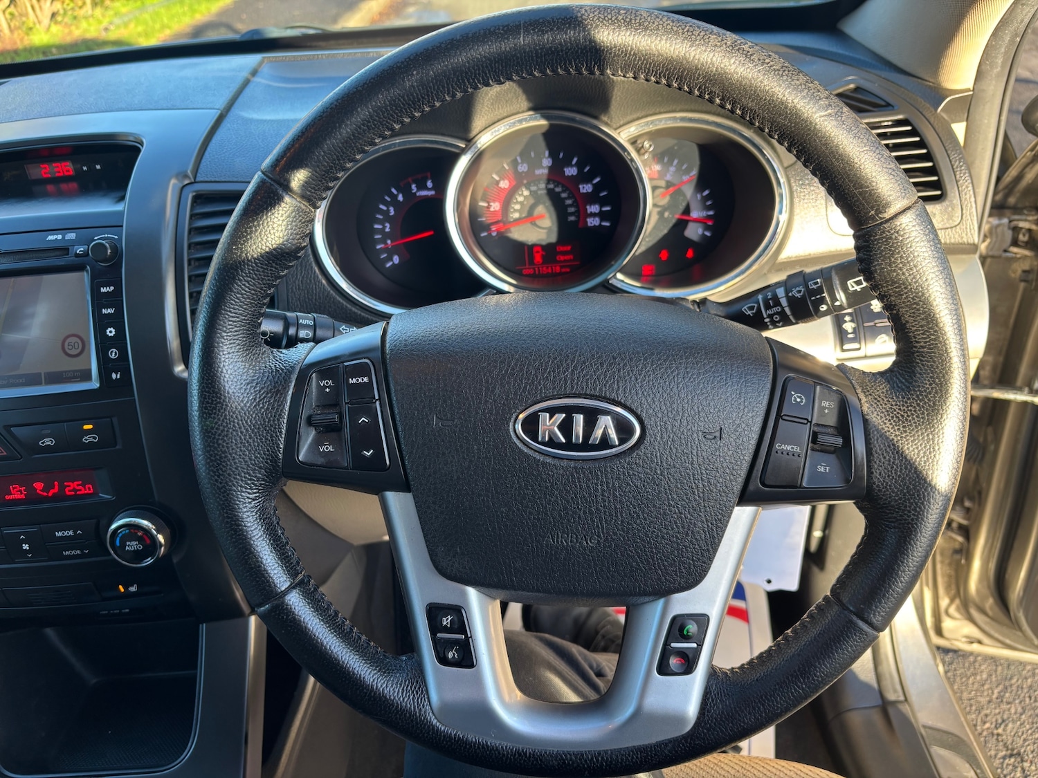 Used Kia Sorento 2012 for sale - 76778200: Photo 13