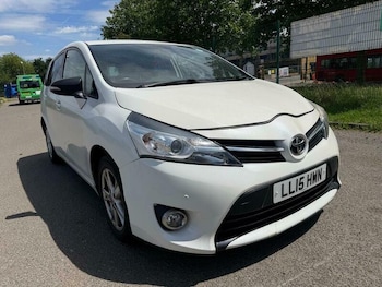 Used Toyota Verso 2015 for sale - 78947115: Photo
