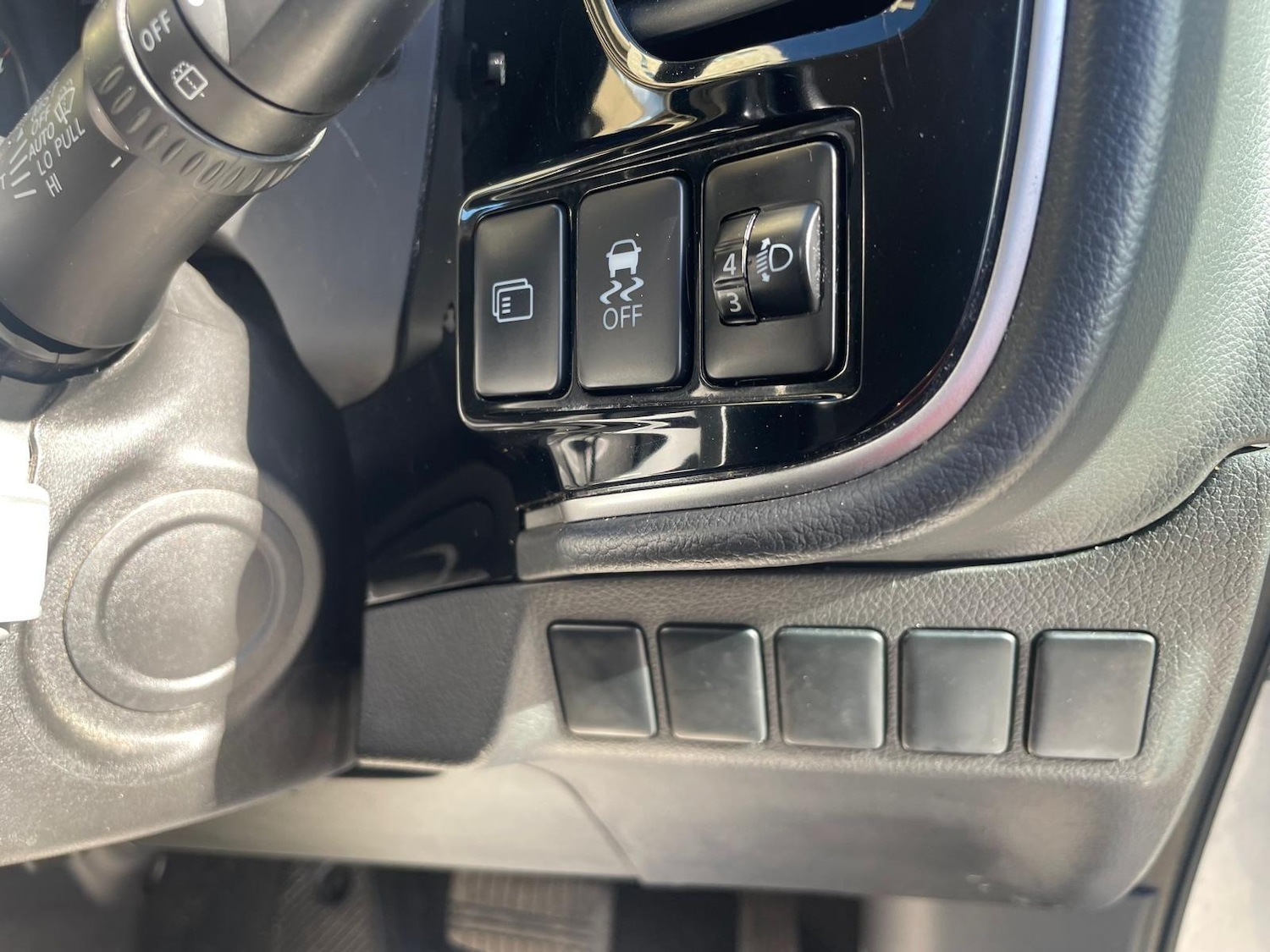 Used Mitsubishi Outlander 2016 for sale - 76887489: Photo 27