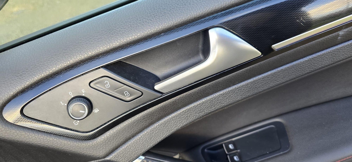 Used Volkswagen Golf 2014 for sale - 77163638: Photo 24