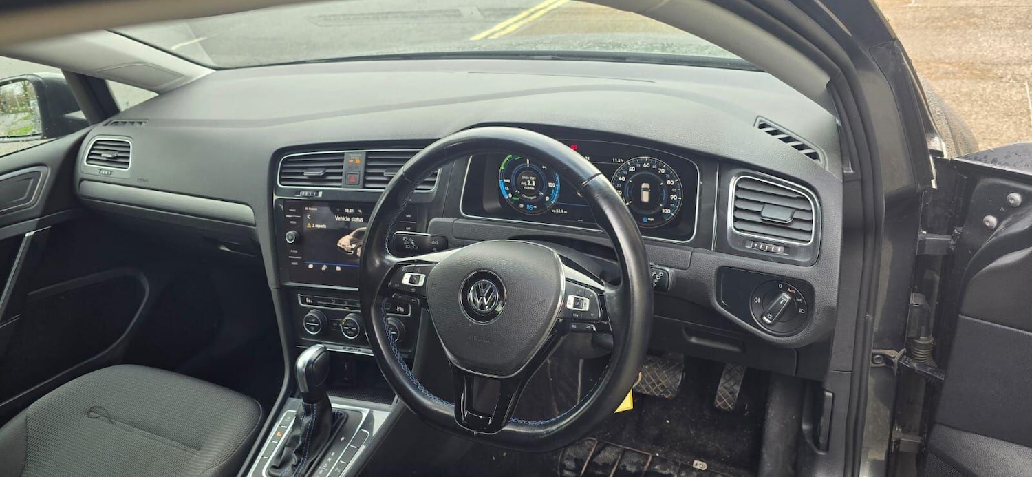 Used Volkswagen Golf 2020 for sale - 77559761: Photo 24