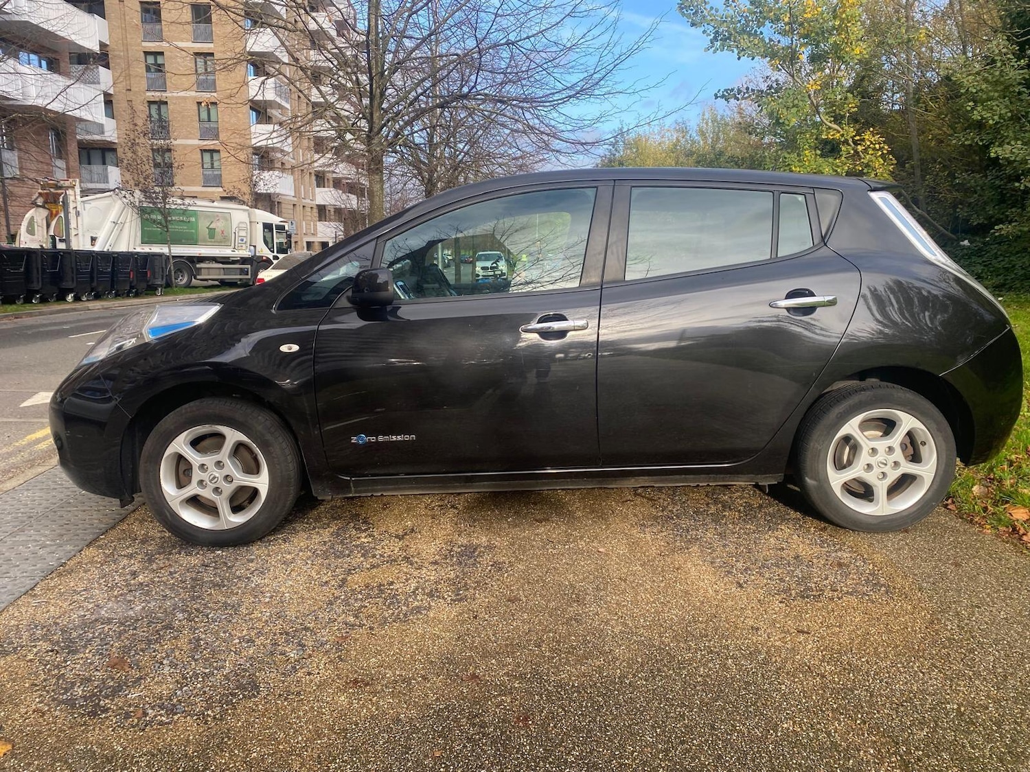 Used Nissan Leaf for sale - 77683986: Photo 6