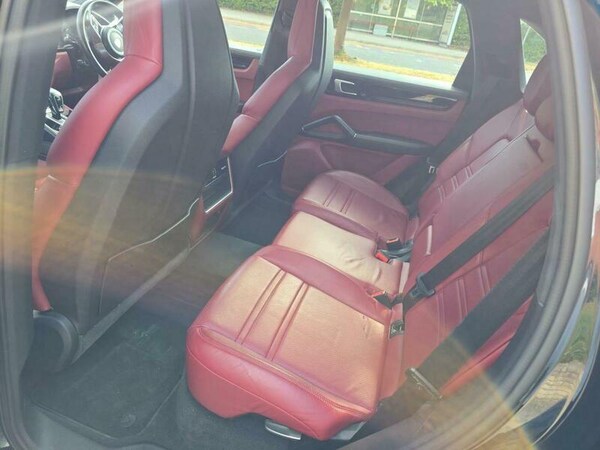 Used Porsche Cayenne 2018 for sale - 76072013: Photo 25