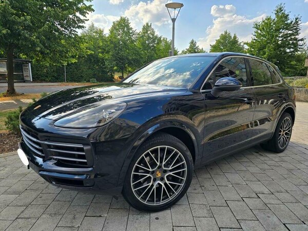 Used Porsche Cayenne 2018 for sale - 76072013: Photo 2