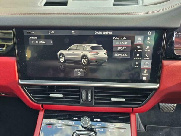 Used Porsche Cayenne 2018 for sale - 76072013: Photo 37