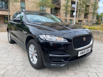 Used Jaguar F-Pace 2018 for sale - 79426443: Photo