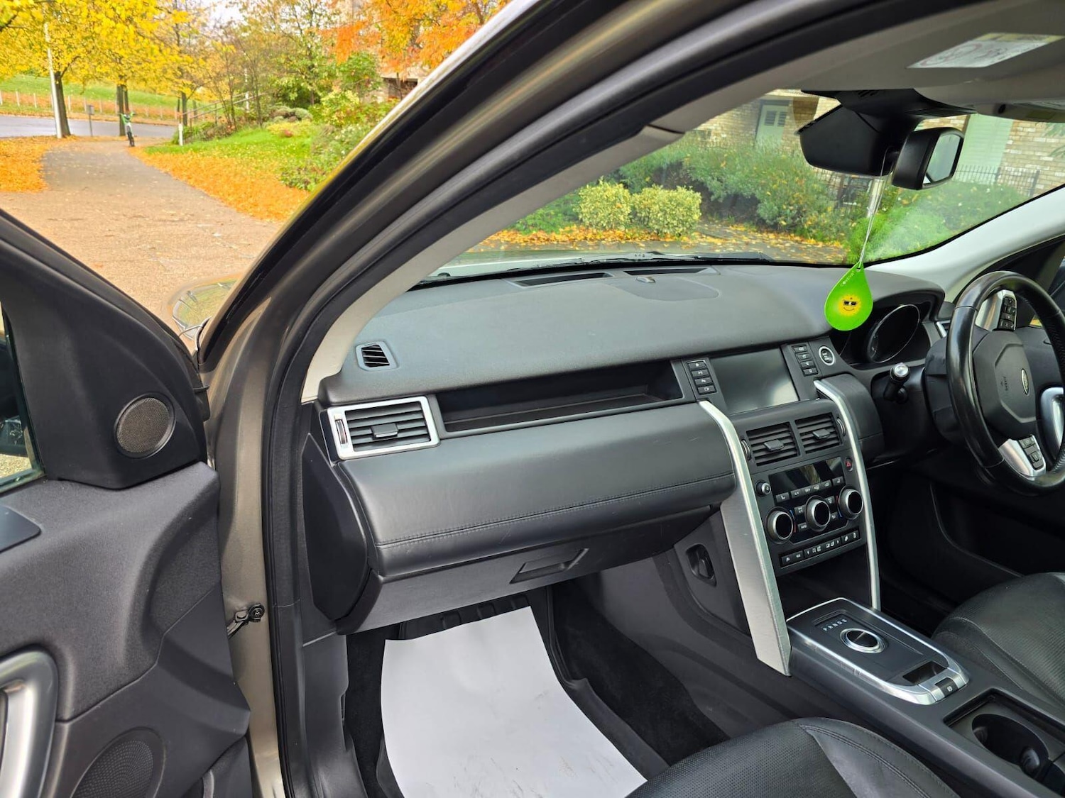 Used Land Rover Discovery Sport 2017 for sale - 76377265: Photo 10