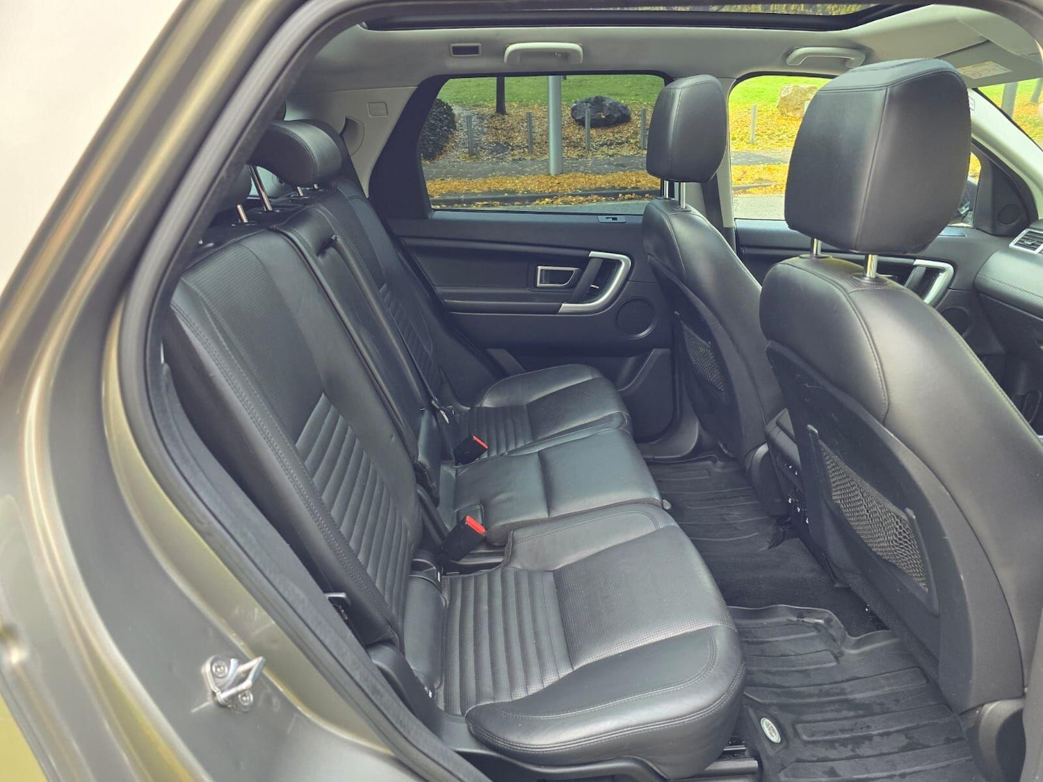 Used Land Rover Discovery Sport 2017 for sale - 76377265: Photo 12