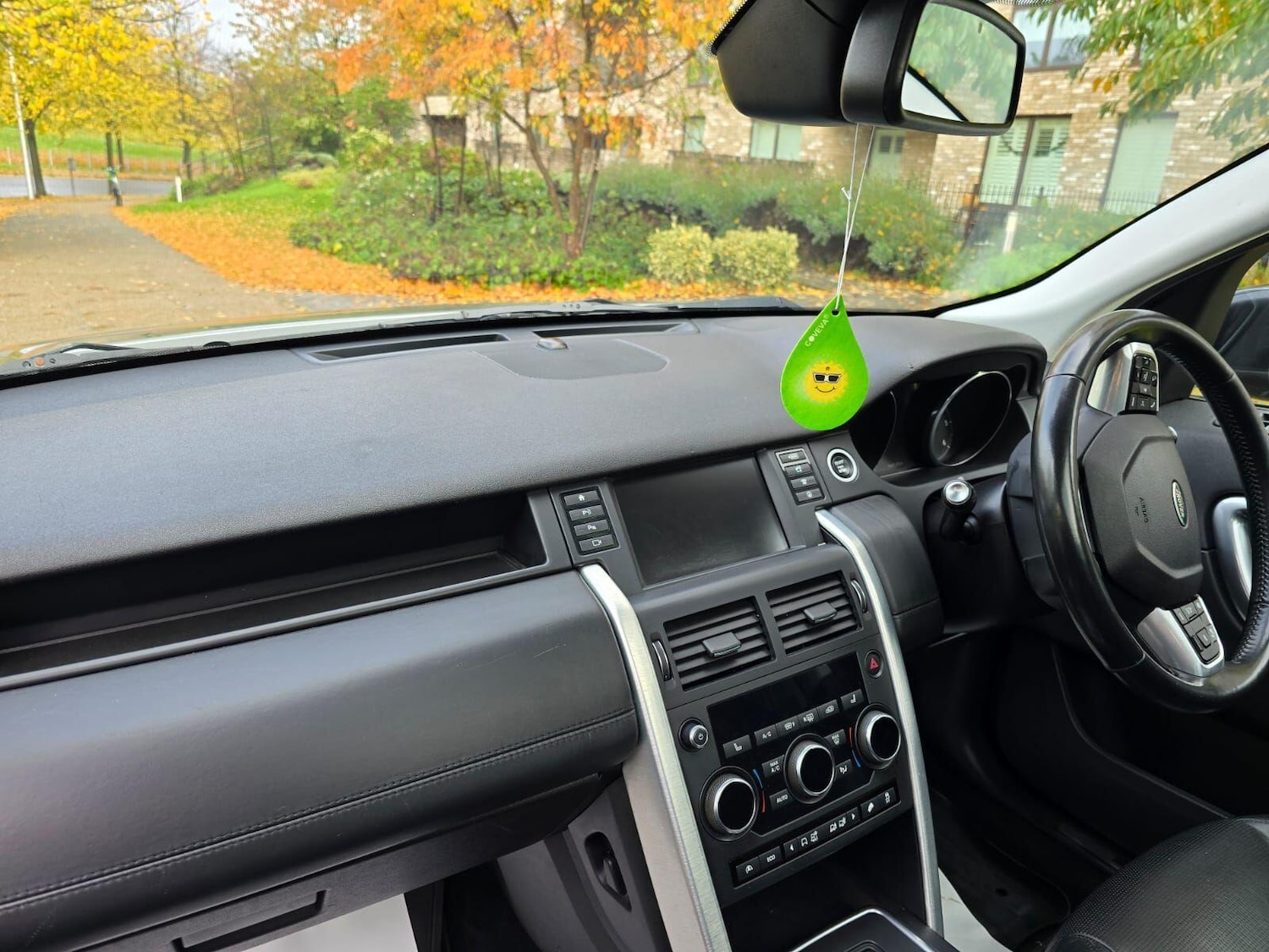 Used Land Rover Discovery Sport 2017 for sale - 76377265: Photo 9