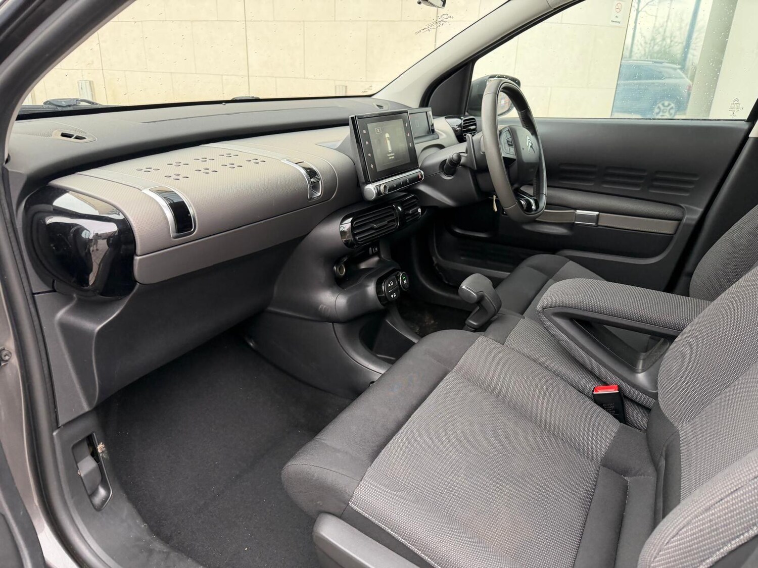 Used Citroen C4 Cactus 2017 for sale - 77909413: Photo 13