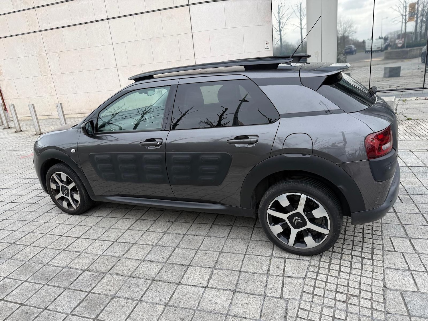 Used Citroen C4 Cactus 2017 for sale - 77909413: Photo 3