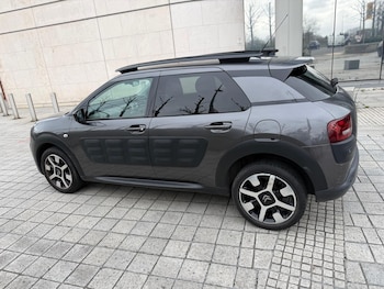Used Citroen C4 Cactus 2017 for sale - 77909413: Photo