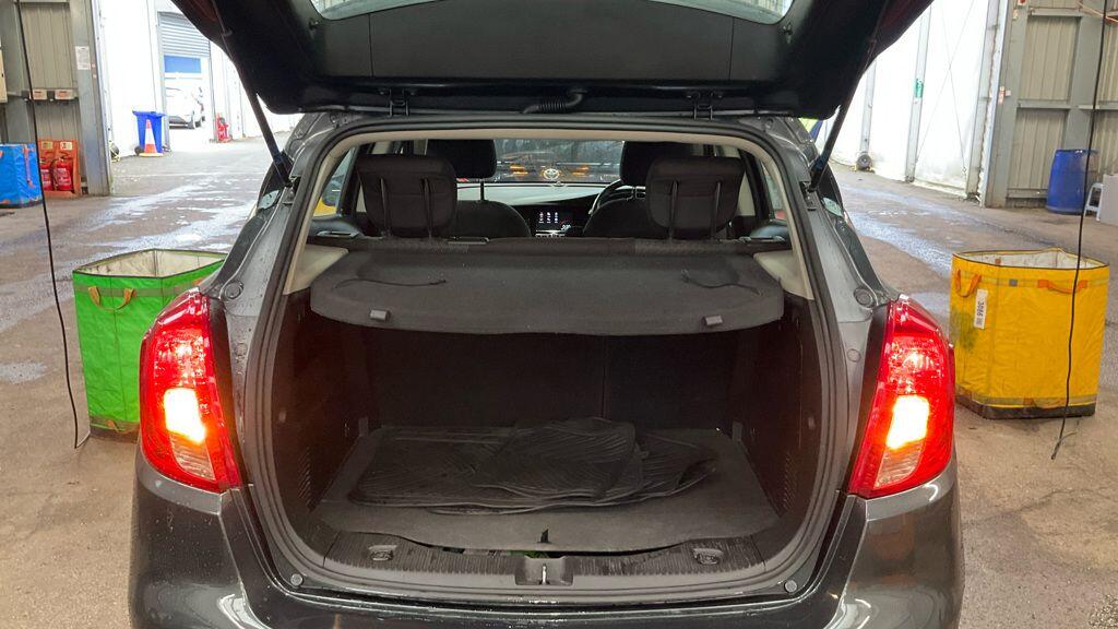 Used Vauxhall Mokka X 2017 for sale - 76440860: Photo 9