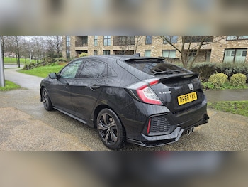 Used Honda Civic 2019 for sale - 77496562: Photo