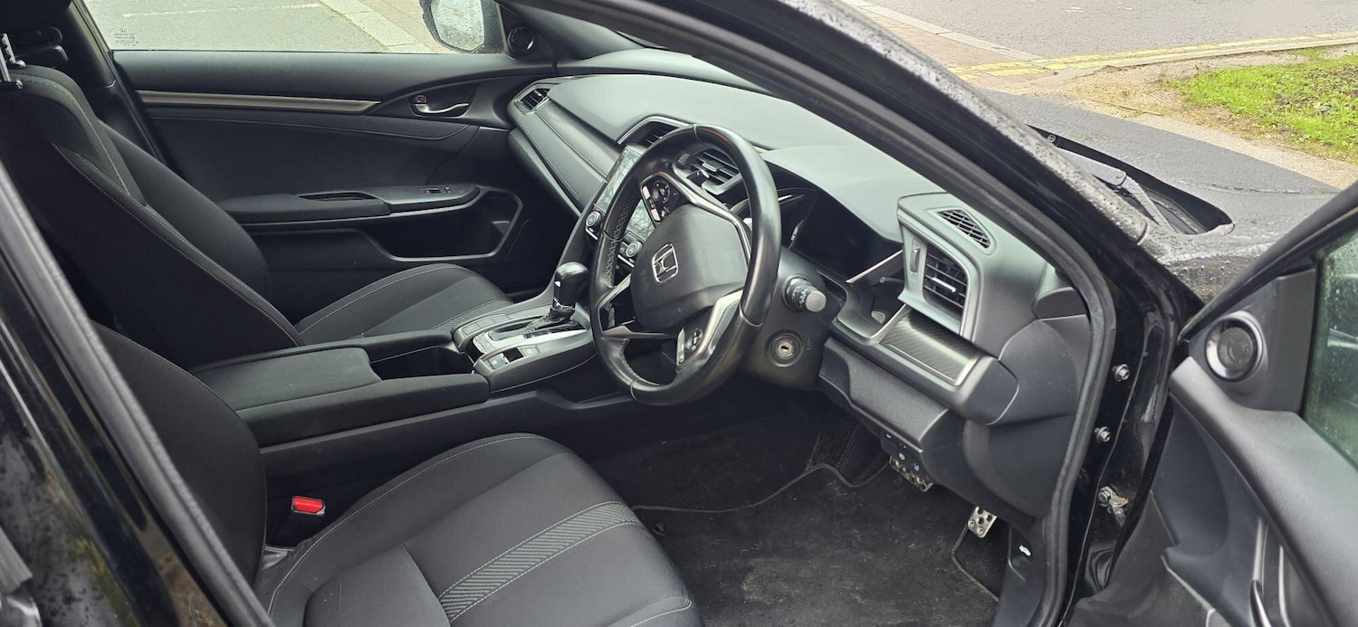 Used Honda Civic 2019 for sale - 77496562: Photo 9