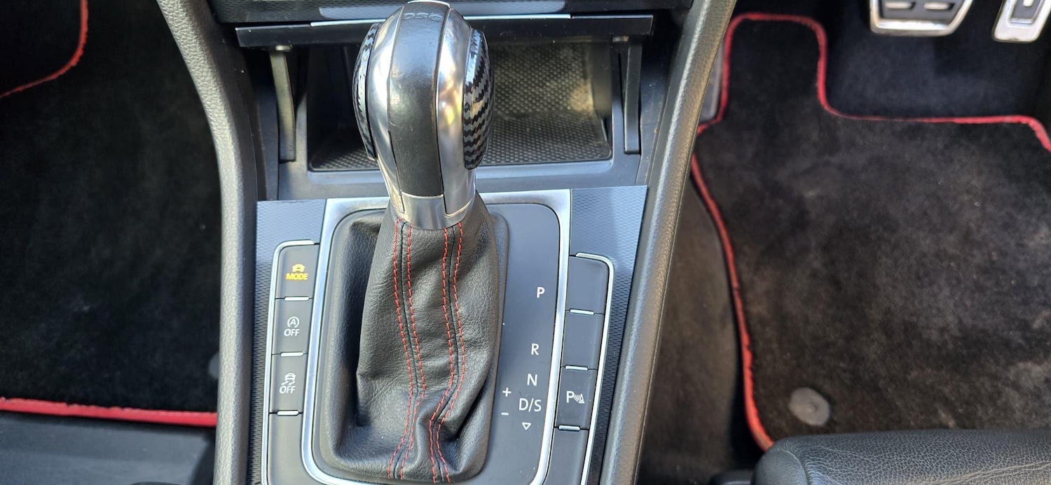 Used Volkswagen Golf 2014 for sale - 77040077: Photo 15