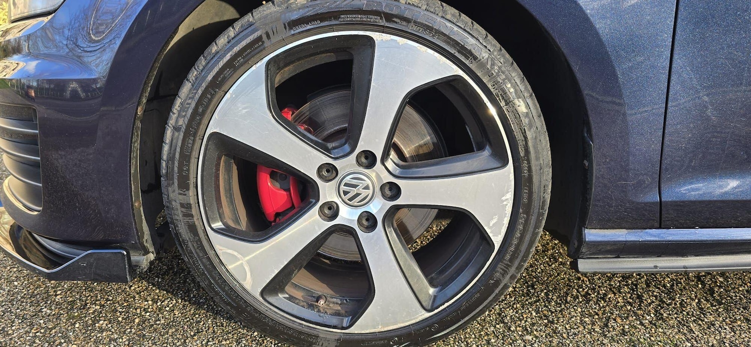 Used Volkswagen Golf 2014 for sale - 77040077: Photo 27