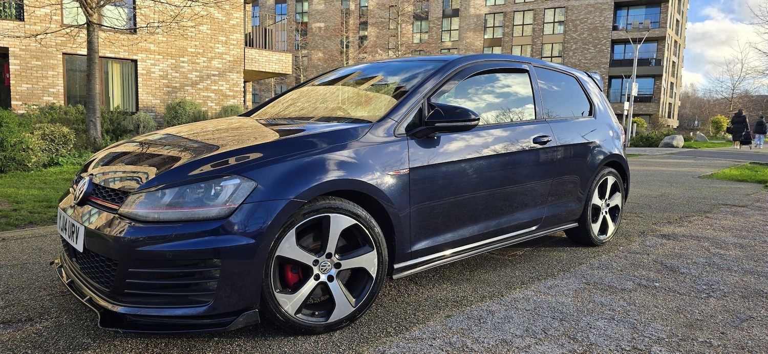 Used Volkswagen Golf 2014 for sale - 77040077: Photo 3