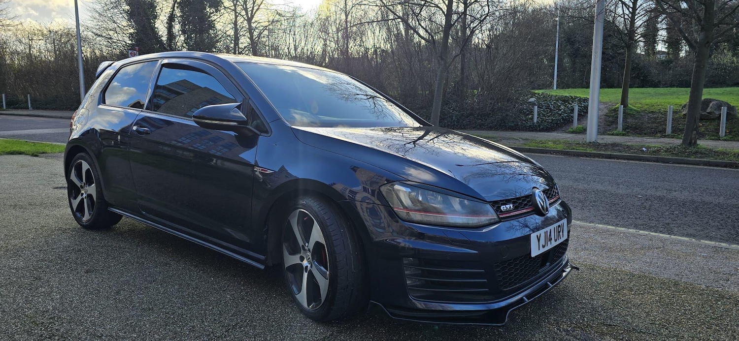 Used Volkswagen Golf 2014 for sale - 77040077: Photo 5