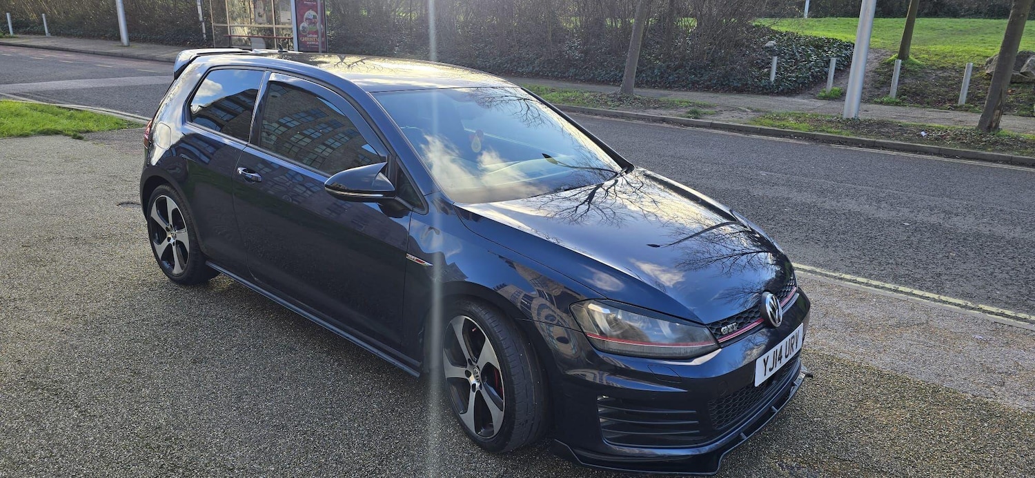 Used Volkswagen Golf 2014 for sale - 77040077: Photo 6