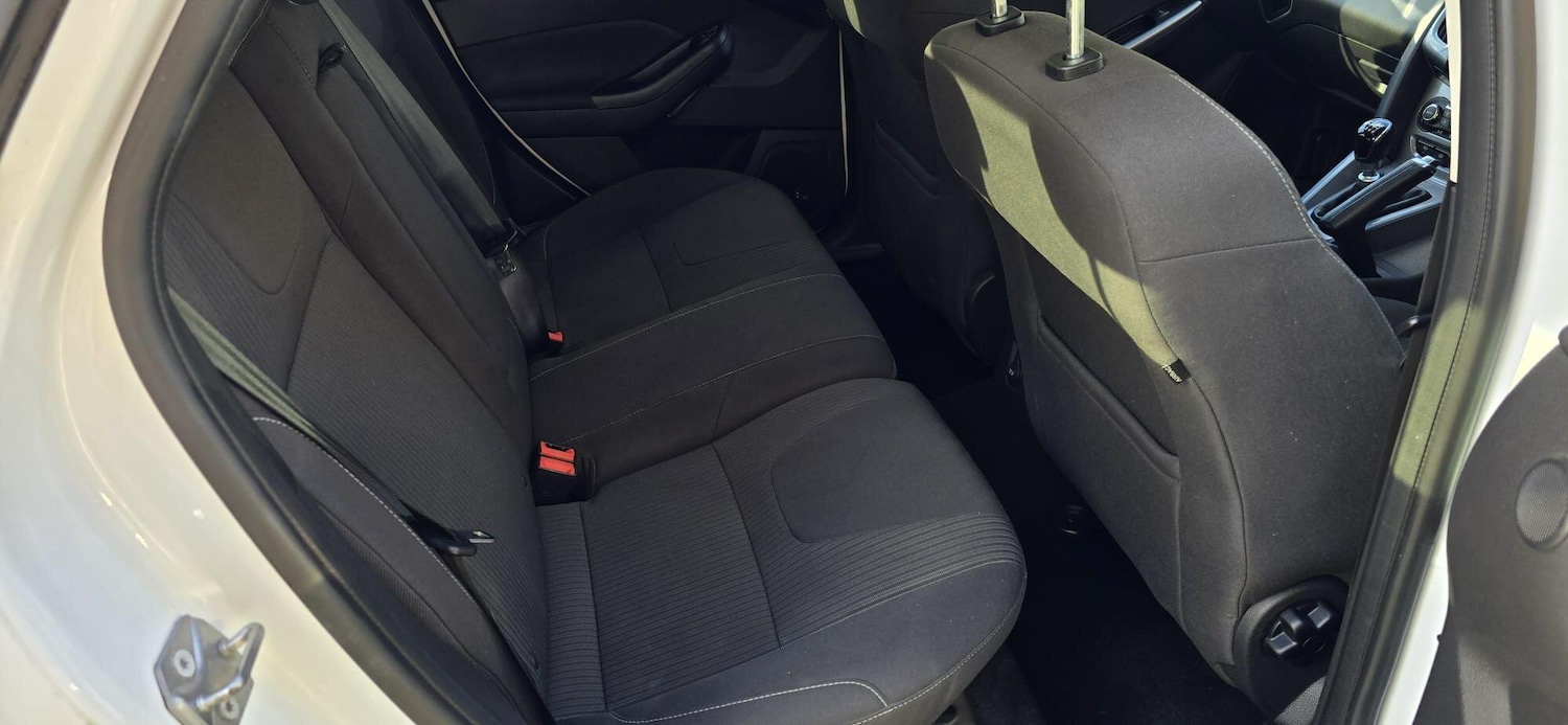 Used Ford Focus 2014 for sale - 76742313: Photo 16