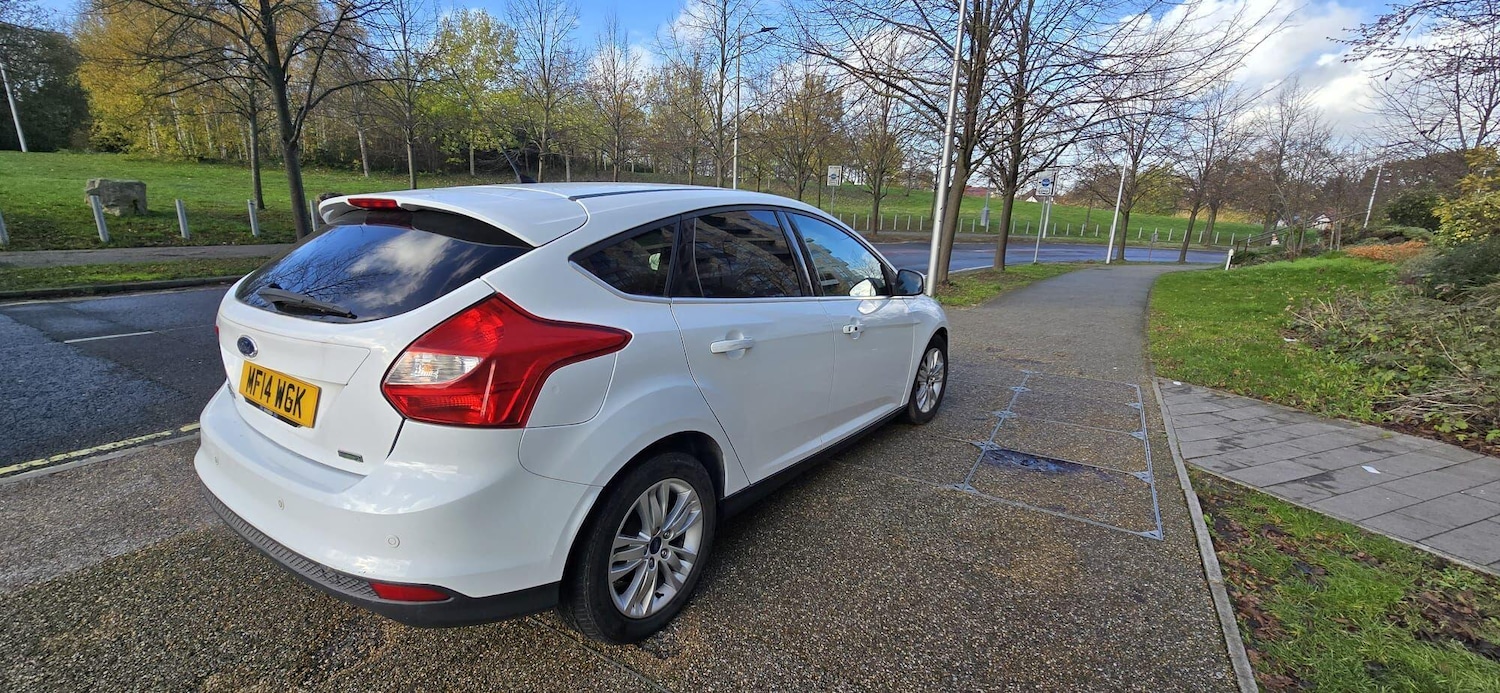 Used Ford Focus 2014 for sale - 76742313: Photo 3