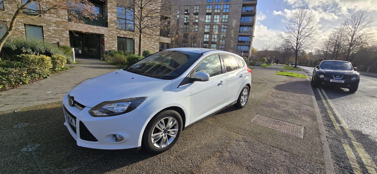 Used Ford Focus 2014 for sale - 76742313: Photo 5