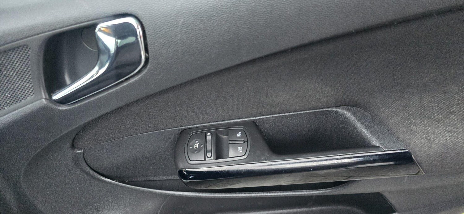 Used Vauxhall Corsa for sale - 77549807: Photo 14