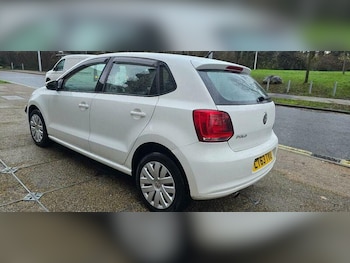 Used Volkswagen Polo 2013 for sale - 77015820: Photo