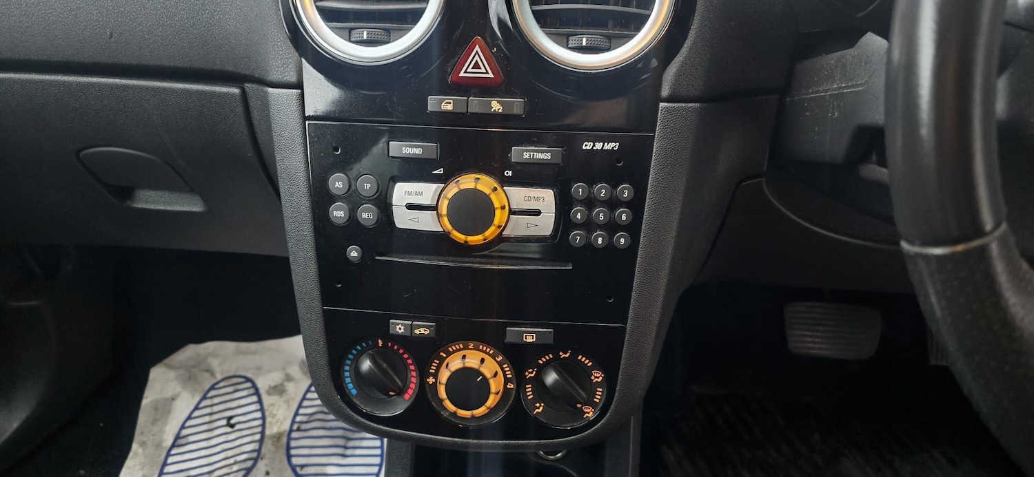 Used Vauxhall Corsa 2011 for sale - 78136908: Photo 15