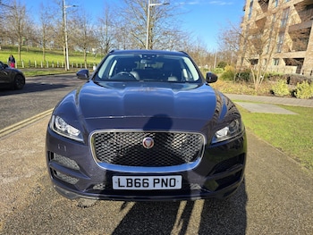 Used Jaguar F-Pace 2017 for sale - 75497150: Photo