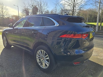 Used Jaguar F-Pace 2017 for sale - 75497150: Photo