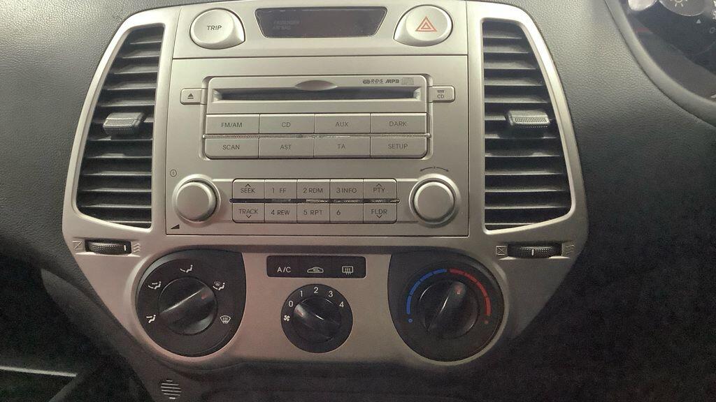 Used Hyundai i20 2009 for sale - 76634060: Photo 11