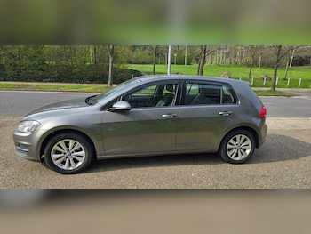 Used Volkswagen Golf 2014 for sale - 77970656: Photo