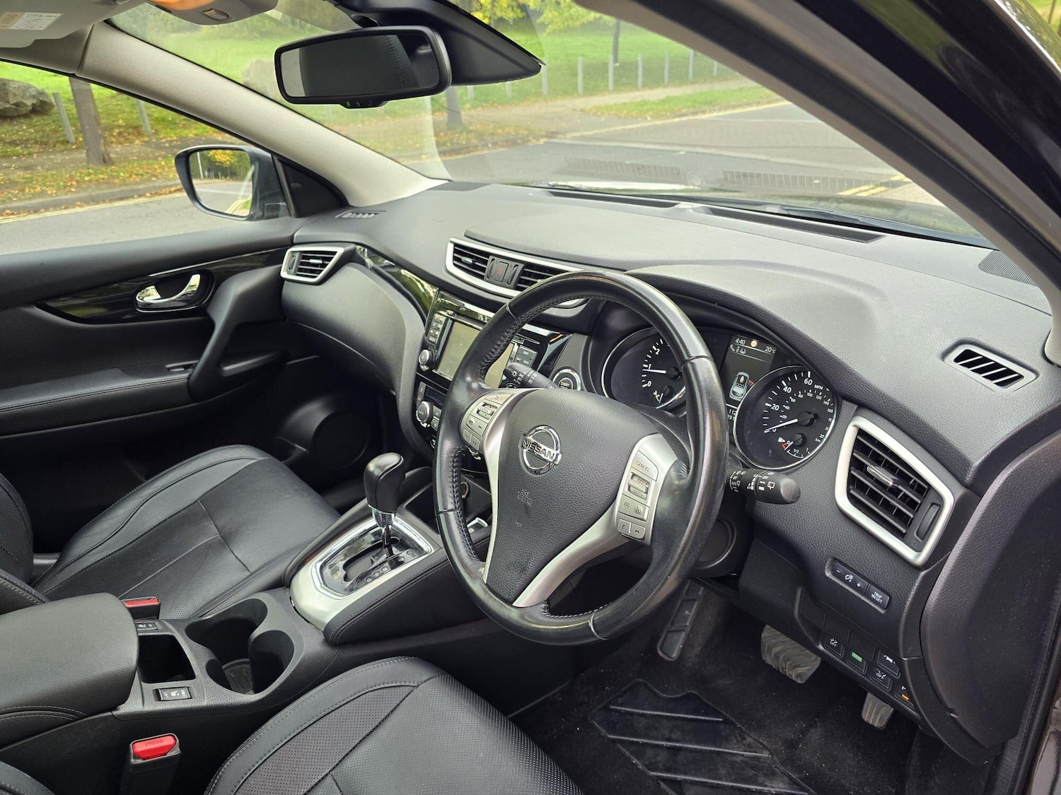 Used Nissan Qashqai 2015 for sale - 76136533: Photo 9