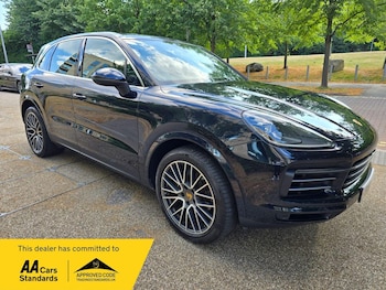Used Porsche Cayenne 2018 for sale - 75497154: Photo