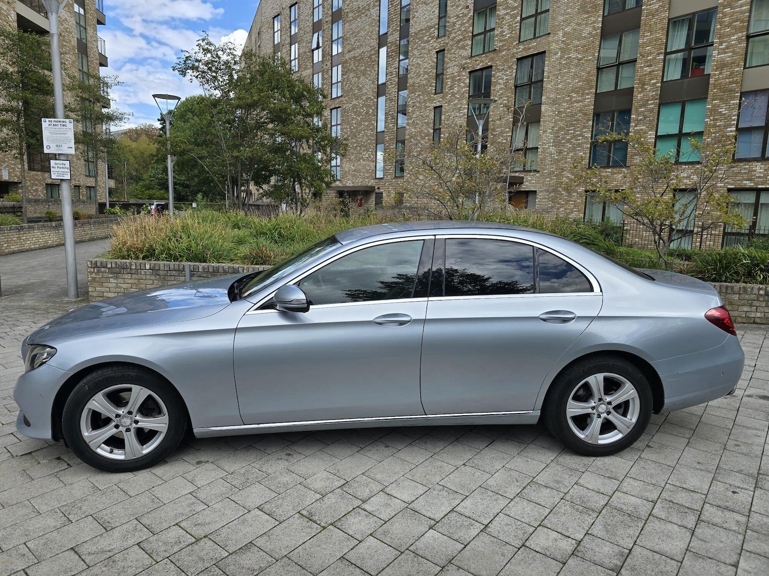 Used Mercedes-Benz E Class for sale - 77267069: Photo 5