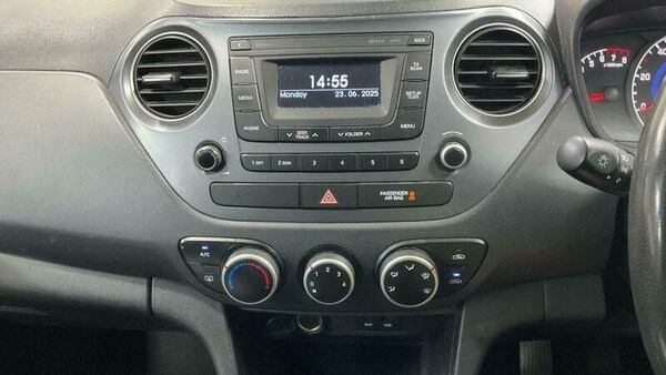 Used Hyundai i10 2017 for sale - 75497146: Photo 26
